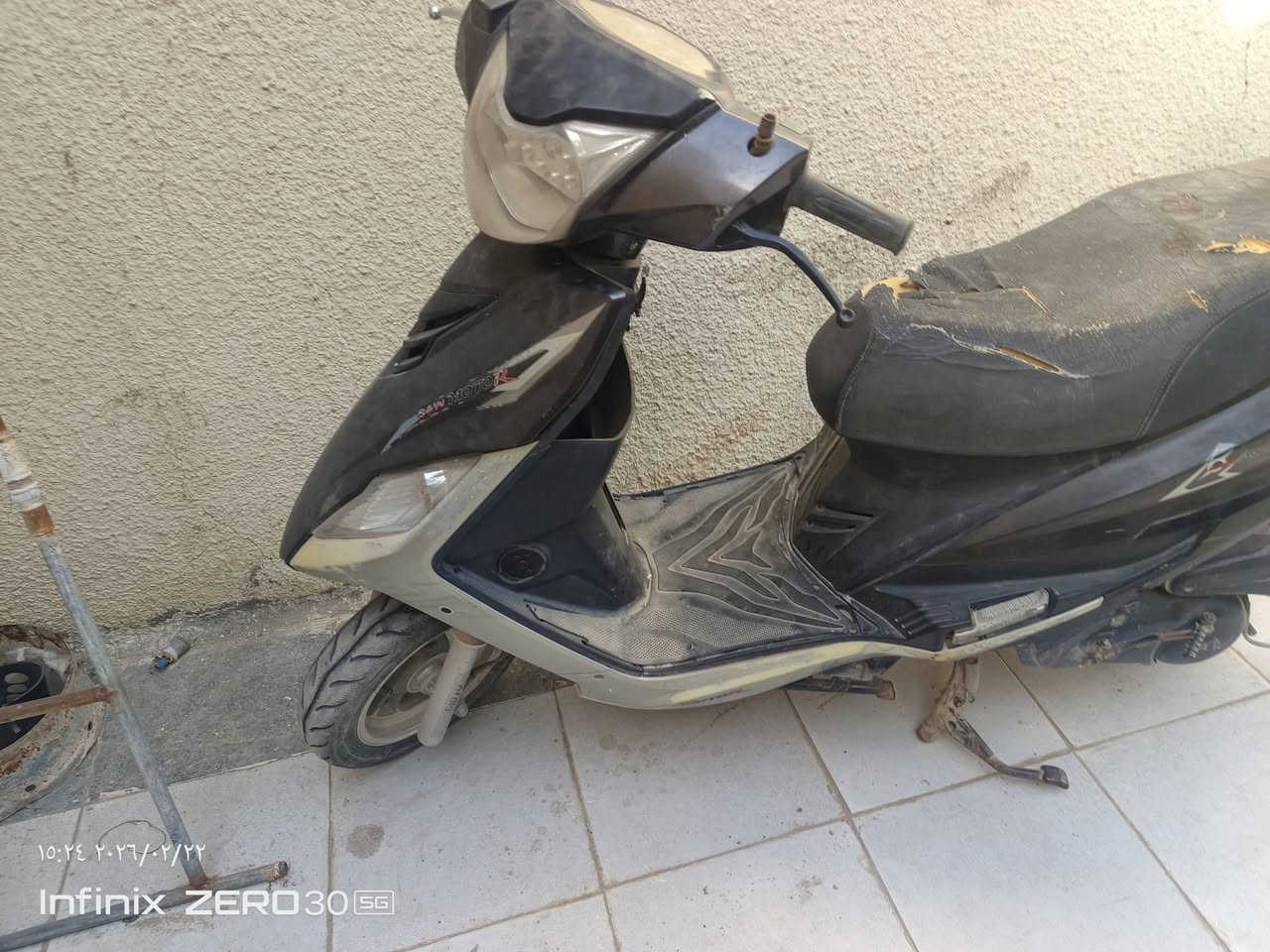 دراجة ٢٠٢٠ سنتر لوك شغال استعمال قليل بس تحتاج باتري السعر ٣٠٠ للتواصل ***********
