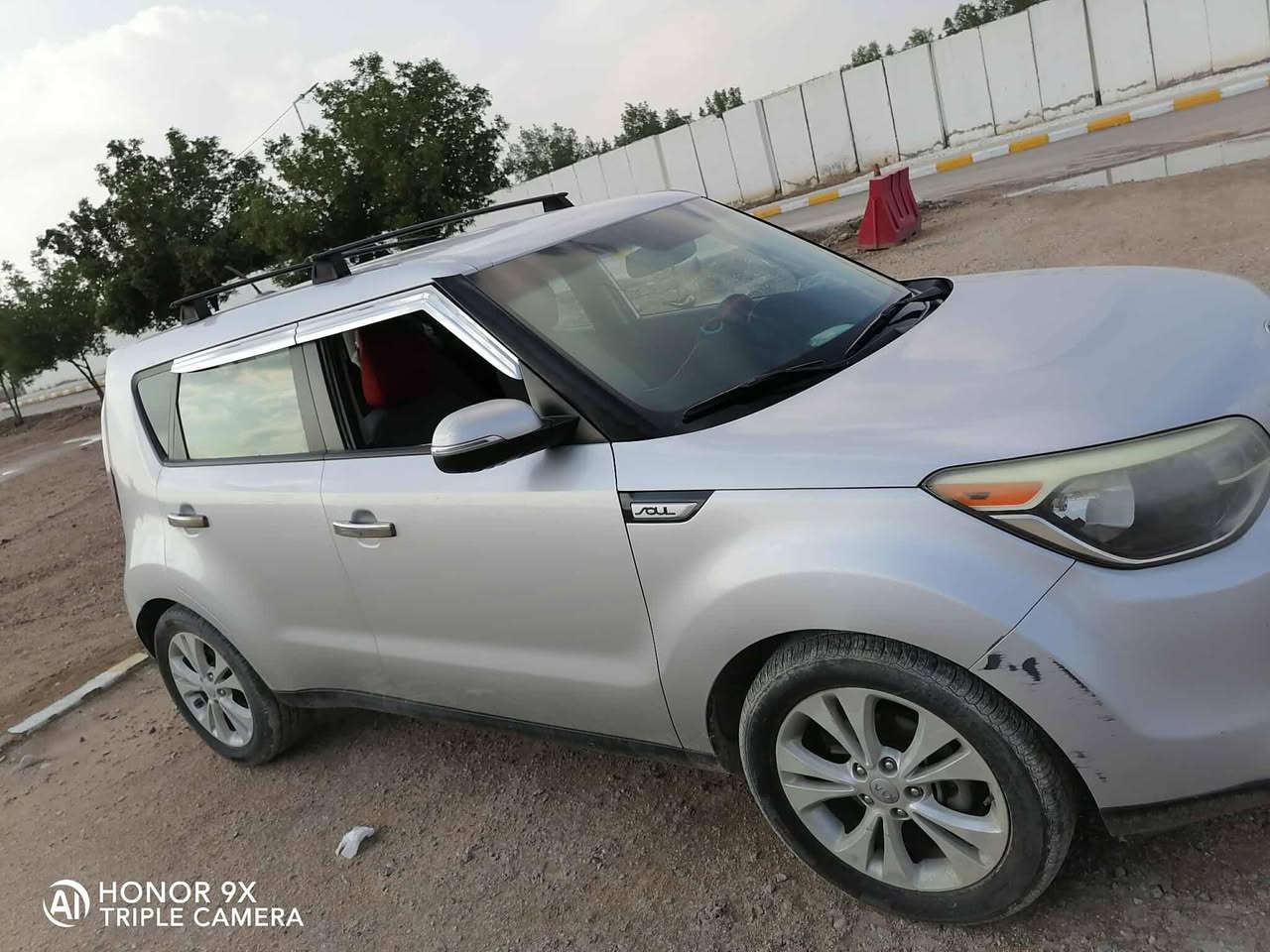 صول ٢٠١٦ أمريكي محرك 2000 gdi مجفت تجفيت مضبوط 
تحكم كرسي كهربائي تحكمات استيرن باتري تايرات جديد كشنات جلد لون اسود السياره كامله ابيها شي

حادثه باب السايق وباب الخلفي شويه جاملغ الأبواب مبدل وكاله السياره خير من الله مخليها دوام مدرسه فقط السعر ١١٨ / *********** / مكان حله
