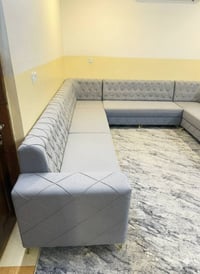 ديوان صنع يد • ١٠م٧٠سم • ١٨مقعد