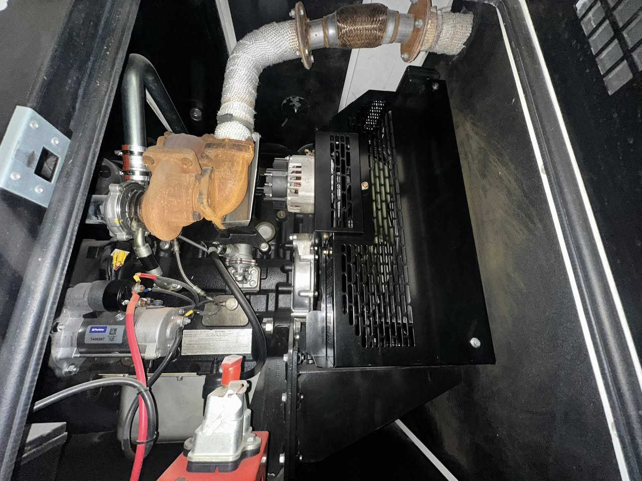 مولده 45KVA بيركنز اصلي كاتم . نوع رأس توليد ( لوري سومر فرنسي).  للأستفسار على الرقم ☎️

0772 710 1886
