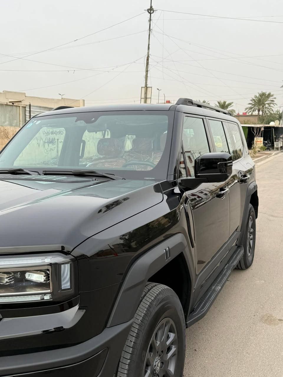 السلام عليكم.
سياره جيتور(g700) للبيع.
لون :اسود
فئه:السبورت
مواصفاتها
 1- تبريد  كشنات
2-باب  الصندوق شفط
3- الداخل برتقالي
4-كشنات خلفيه تبريد
5-دخول ذكي
6-خمسه كاميرات 360درجه 
7-بانوراما
8-ثلاجه
9-لايتات زينون ابيض
10-تشغيل عن بعد 
11- اشاره بالمري
12-نقطه عمياء
13_مري شفط
14-شحن منزلي

(المحرك)
2.0T 
PHEV
904hp
1135NM 
سياره ماشيه (900km) فقط بحاله الوكاله 

للاستفسار  ***********
