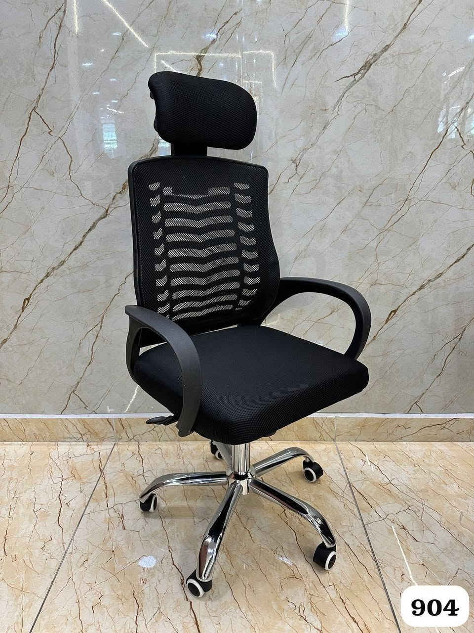 تعلن شركه الروان الا ثاث عن توفير انواع الكراشي المكتبيه ***********
