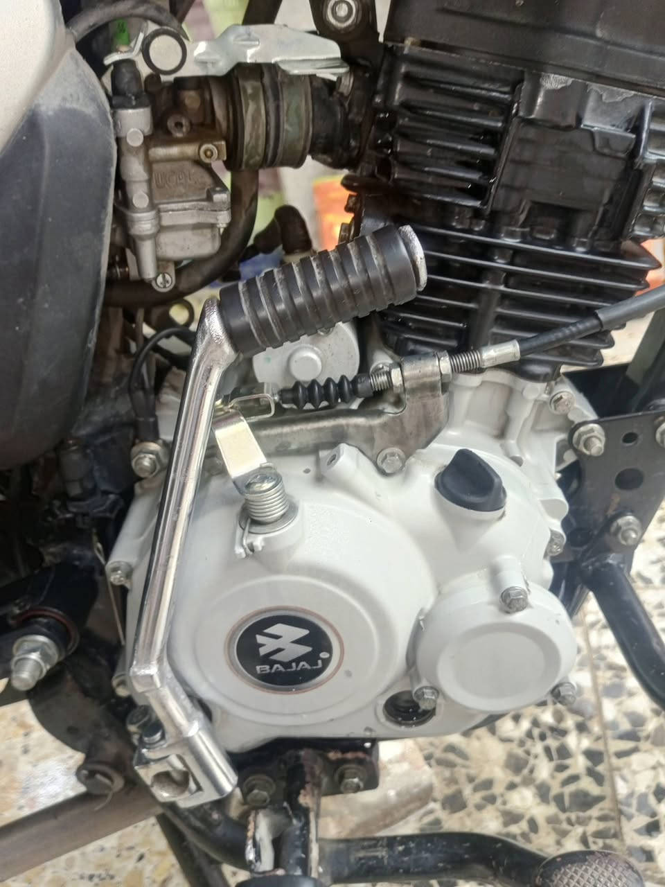 سلام عليكم بوكسر لبيع موديل 2023
دراجه خير من الله اوراق اصليه لا تنقيص لا تبخير مكينه 
ناعمه مكاني بغداد حي العامل ، سعر مليون 950وبيه مجال
***********
