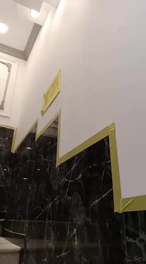 السلام عليكم نشتغل كافة الأعمال صبغ ديكورات خارجية وداخليه ترميم منازل حسب الطلب للتواصل واتساب *********** بالنقد والتقسيط
