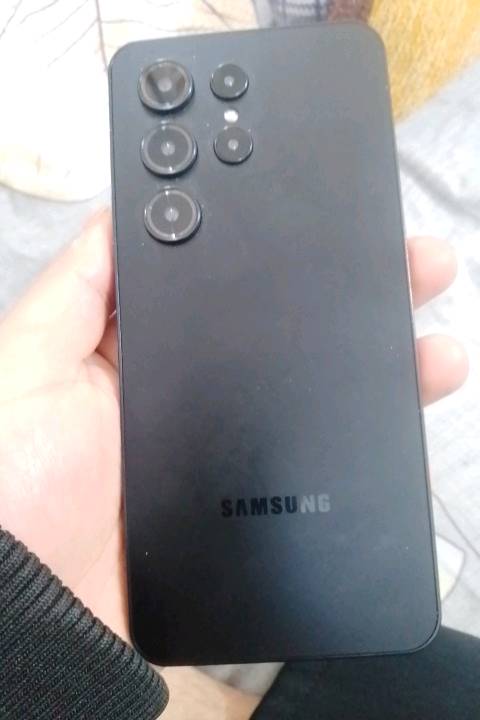 سلام عليكم تلفون سامسونك اس 25 الترى كوبي للبيع السعر 60 الف وبي مجال مكاني بعقوبة 
..................................................