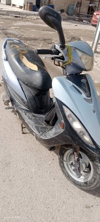 جي فور للبيع السعر ٢٥٠ والاتصال على الرقم ٠٧٨٢٧٧٨٢٩٤١