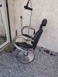قراض حلاقه البيع ستعمال شهر وحد بعدهن جدد البيع 07505608045 0782464582...