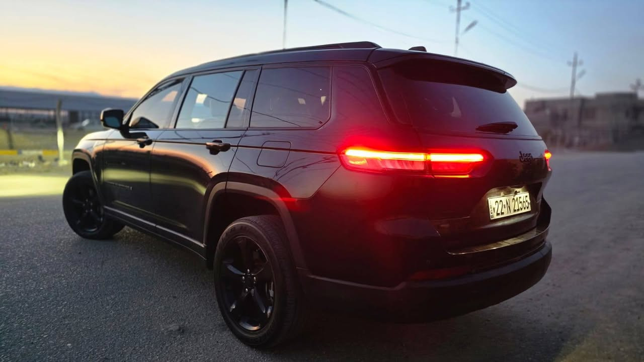 سلام عليكم
للبيع بدون مراوس
جيب موديل 2023
 السيارة 7 راكب   vip
 جاملغ وبنيد فقط 
الون 🖤  3600
صور حادث  خاص
فول موصفات رقم اربيل تريد تحويل تريد وكاله حاضر اني 
/ السعر 244 بيه مجال بسيط /***********
