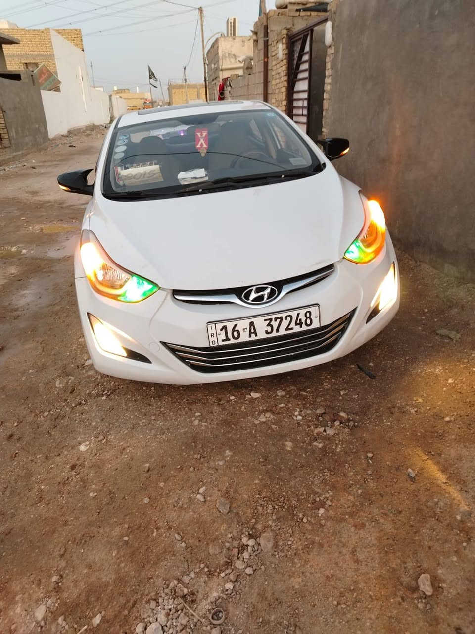 سلام عليكم سياره الانترى للبيع وراد خليجي مكينه 1800 مديل 2015  سونار موجود بل صور سعر 125وبيه مجال بسيط مكان ناصريه مركز لستفسار من رقم ***********
