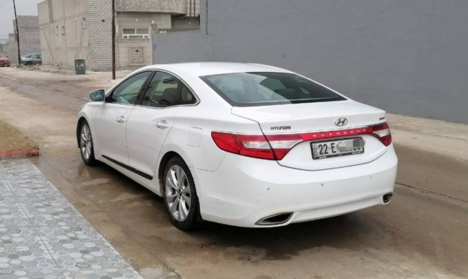 للبيع 
أزيرا  ٢٠١١
محرك ٦ /٣٠٠٠ المرغوب
رقم اربيل الجديد مسطرة
سنوية لغاية ٢٠٢٦/٥/١٤
بصمة تشغيل 
كشنات كهربائي + هيتر 
مرايات جانبية كهربائية وشفط 
بردة خلفية كهربائية + بردات الخلفية ابواب
الحادث ٣ قطع جهة النفر موضح بالسونار
محرك مفتوح شرط لاصرف ولا نفخ
صدر امامي جديد 
زوج تايرات الامامي جدد
راديتر جديد 
باتري جديد 
وكالة عامه بسمي شرط التحويل
مكان السيارة موصل/بغداد
السعر 97$ وبيها مجال بسيط
*********** واتساب
