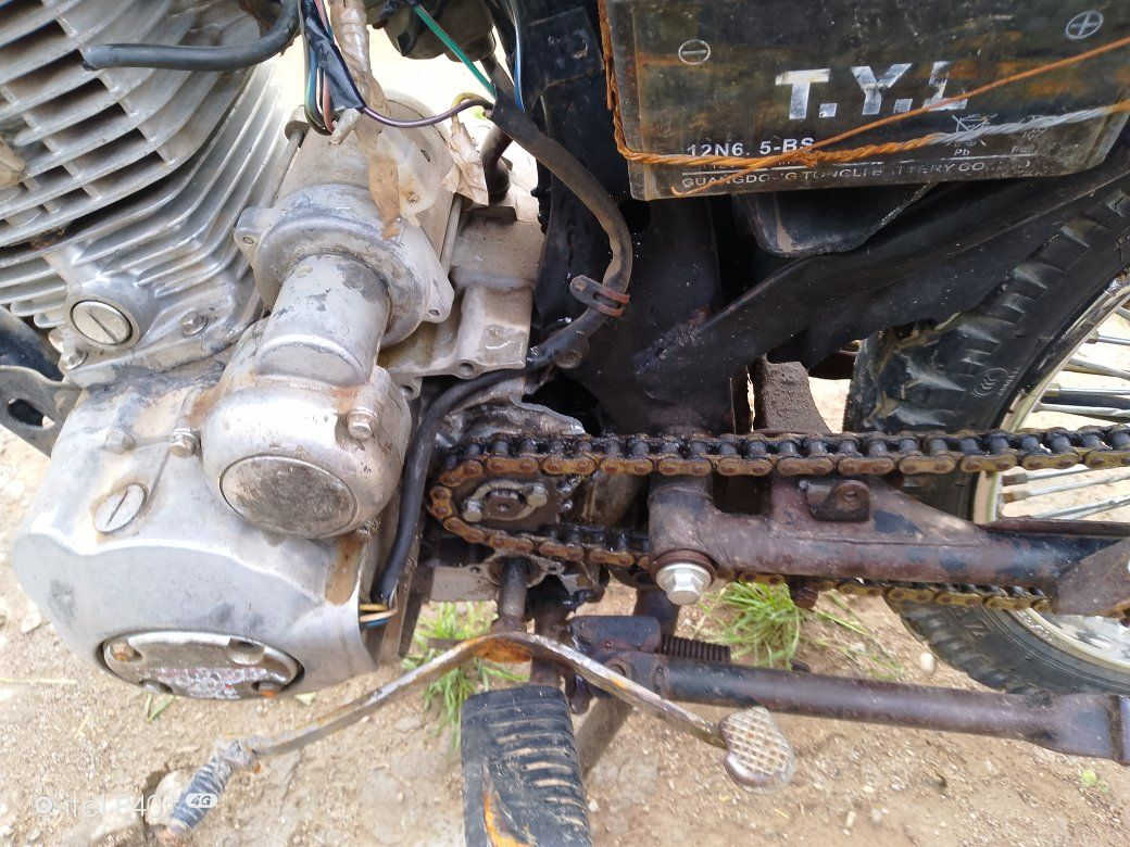 السلام عليكم ماطور البيع بس بي عيب الطبكه محرك مكسوره مبينه بصوره شغال ستفسار على رقم ***********
