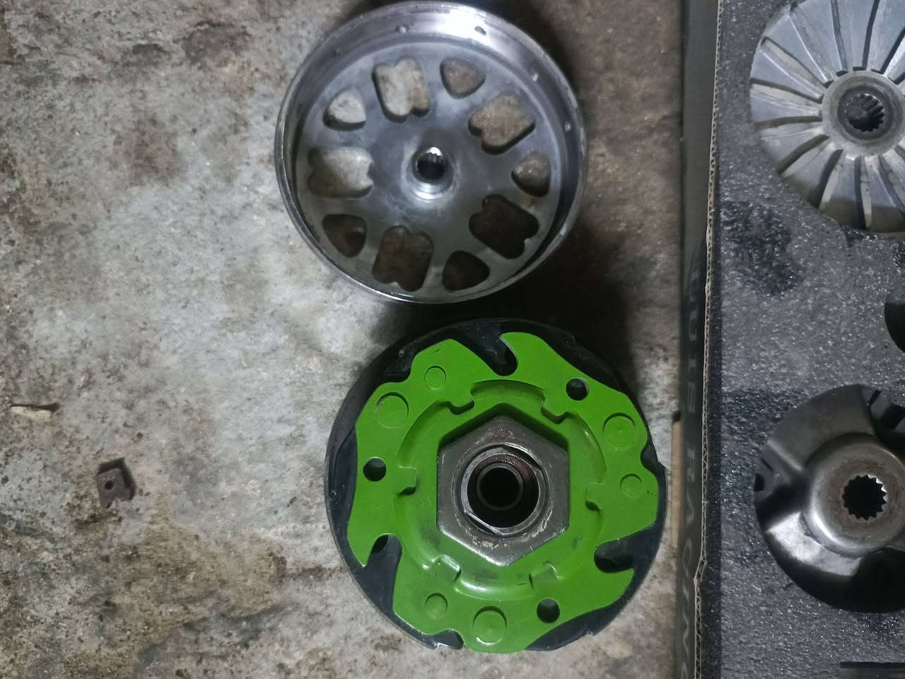 غراض للبيع باسعار مناسبة مكاني كربلاء حي الرسالة
***********
