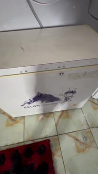 ثلاجة مستعملة • شغالة وتتجمد • تسحب أمبير عالي