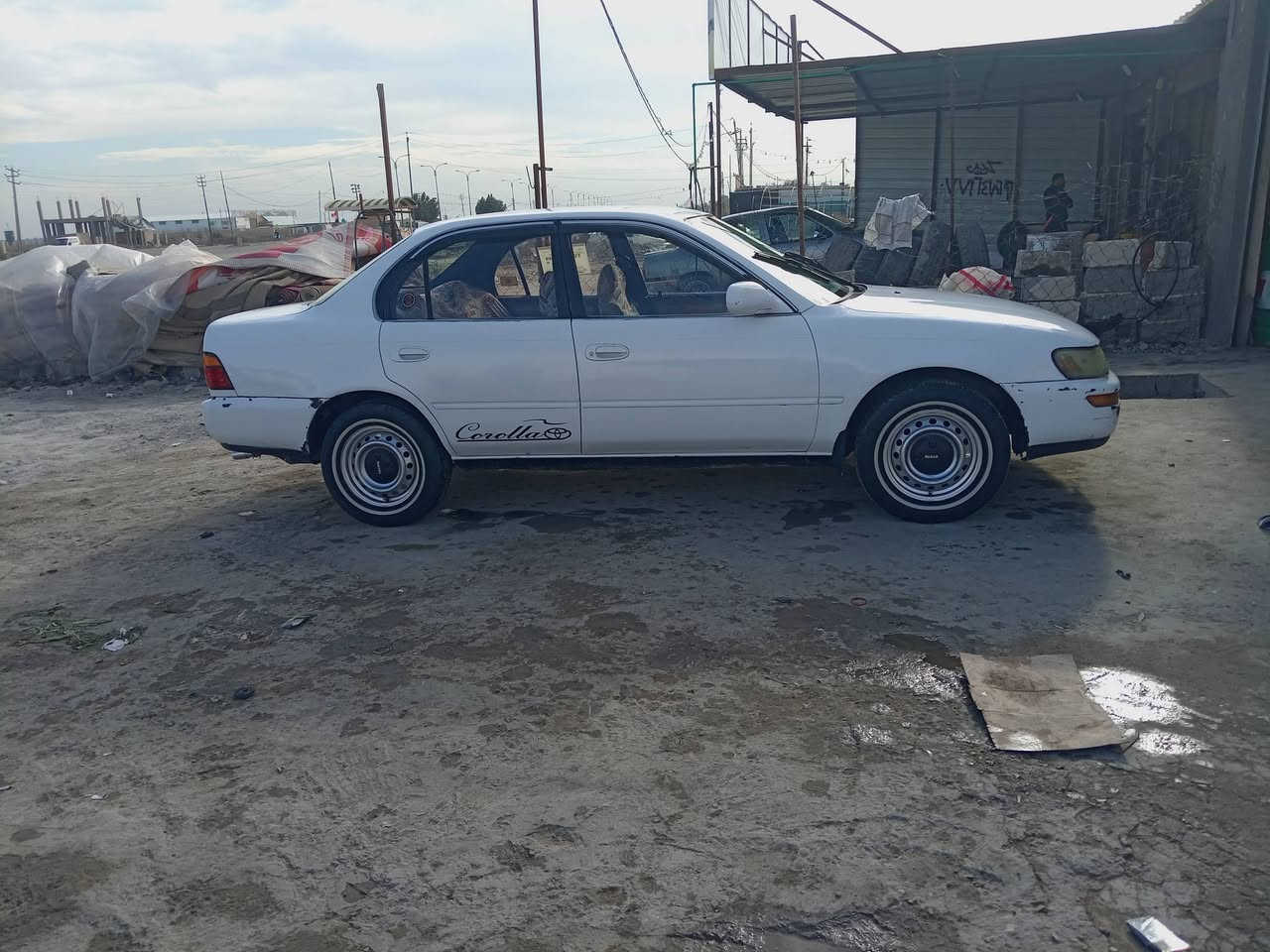 سلام عليكم كورله موديل 94رقم بغداد نكليزي بسمي تحويل ثاني يوم سياره كير وتو محرك جديد 1600 سياره 
علا يد وحده مال جناي مصبوقه حزام بدون ضربه تبريد شغال درايم شفتات جدد وباتري وبلك جدد تخم تاير قبل سبوع شديته ابو الخط البيض سعر 60وبيهه مجال وذاكو مراوس حسب القناعه سياره متواجده بسامره ***********موجود وتساب وماسنجر
