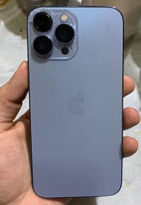 13 برو ماكس ذاكرة 256 بطاريه 61  مبدل شاشة فقط فيس ايدي شغال بيع مستعج...