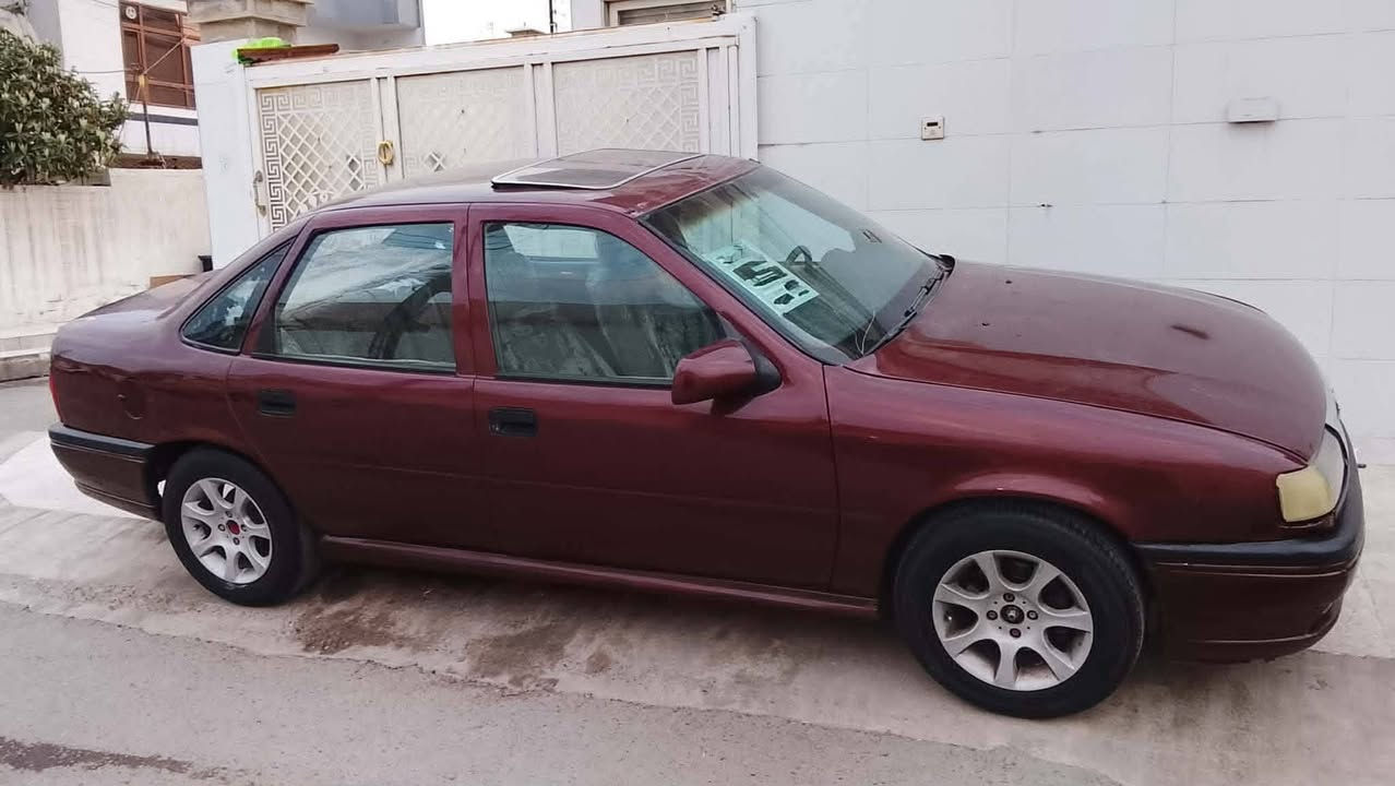 ڤیکترابۆفرۆشتن مۆدیل 90 گیڕتوماتیک، مکینه20، پاوه ر، سیلاید، قوفل مه رکه زی کۆنترۆل، سیاره کی توده، سبوخ حامه،( بڕاوه، وه رگه ڕان، به ناوکردن، غه ڕامه، گیڕ، مکینه به شه رت) سه نه وی به سه رچوه 200دۆلارغه ڕامه ی له سه ره ده یده مه وه له هه ولیرم نرخی32 وه ڕه قه ژماره م***********
