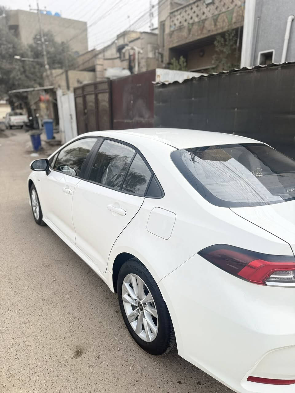 � للبيع – تويوتا كورولا 2025
🔹 الشكل: خليجي
🔹 المشي: 7,900 كم
🔹 الحالة: ممتازة جدًا
🔹 مكفولة: كفالة عامة 
🔹 وكالة (ما بيها صبغ ولا بارد)

💰 السعر: 164$ 
🔧 قابل للتفاوض البسيط

📍 العنوان: بغداد – زيونة أو بغداد الجديدة
📞 رقم الهاتف: ***********
