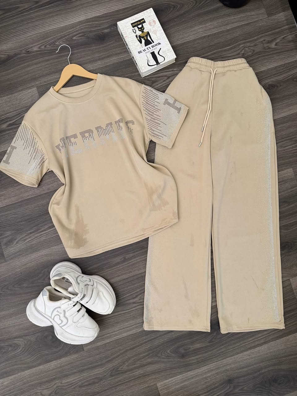 🌹بسم الله الرحمن الرحيم 🌹

آن هہ‌‏ذآ لرزقنآ مـآ لهہ‌‏ مـن نفاد💎
 
الجمال والاناقة كولكشن العيد يبدأ من هنا 📍

سوت قطني ستراس قطعتين ترند الموسم كوالتي جداً عالي
       
القياسات :38-40-42-44-46-48 

كوالتي عالي الجودة شرط الفحص بوجود المندوب 

#فستان #رمضاني #ملابس #اكسبلور #
#ملابس #نسائيه #احدث #الموديلات #


**إذا كنت صاحب هذا الإعلان وتريد حذفه لأي سبب، رجاءا أرسل رسالة إلى الدعم الفني**