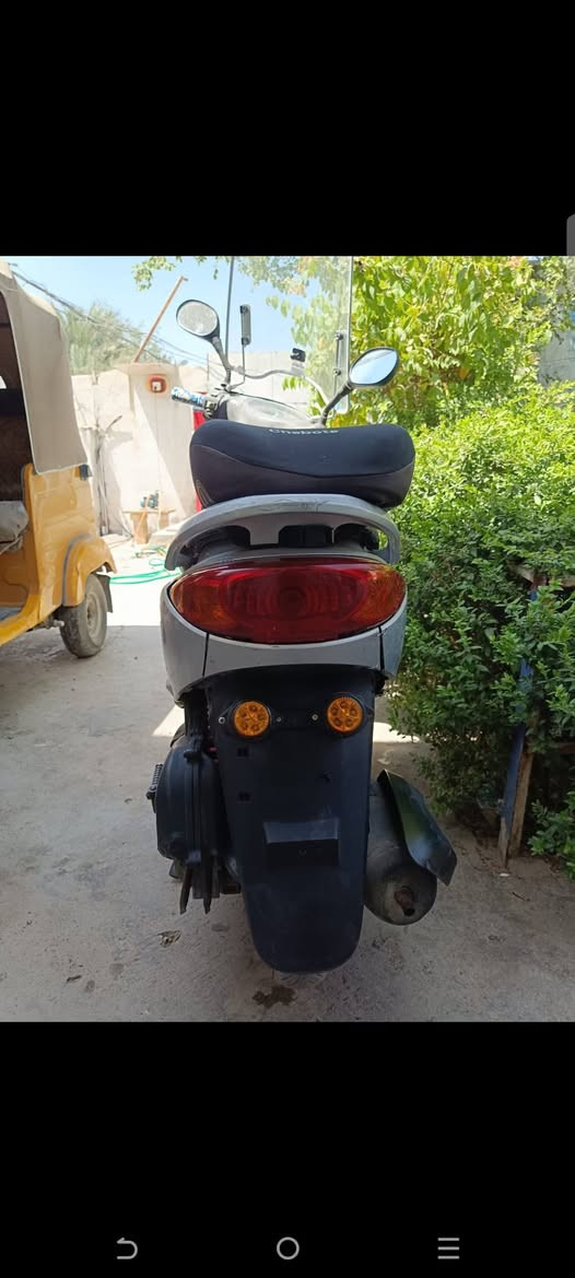 السلام عليكم
دراجه فريز للبيع سعر 400 قفل محرك ممفتوح بس الكابريتر تجاري وبي زنجيل خفيف 

مكاني بغداد فلكه حي النصر 

الاتصال ‏‪***********‬‏
