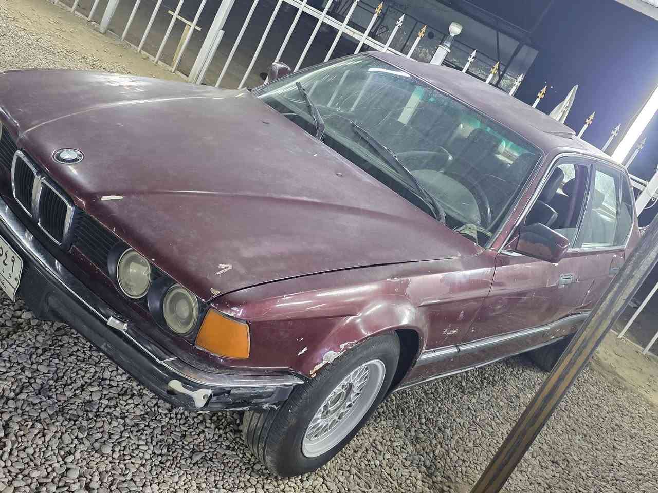 سلام عليكم مديل ٩٣ رقم بغداد تحويل مباشر جاهزه ٨ سلندر ٧٣٠ فتحه فول مكان النجف الحيدريه ***********السعر ٢٧ ورقه
