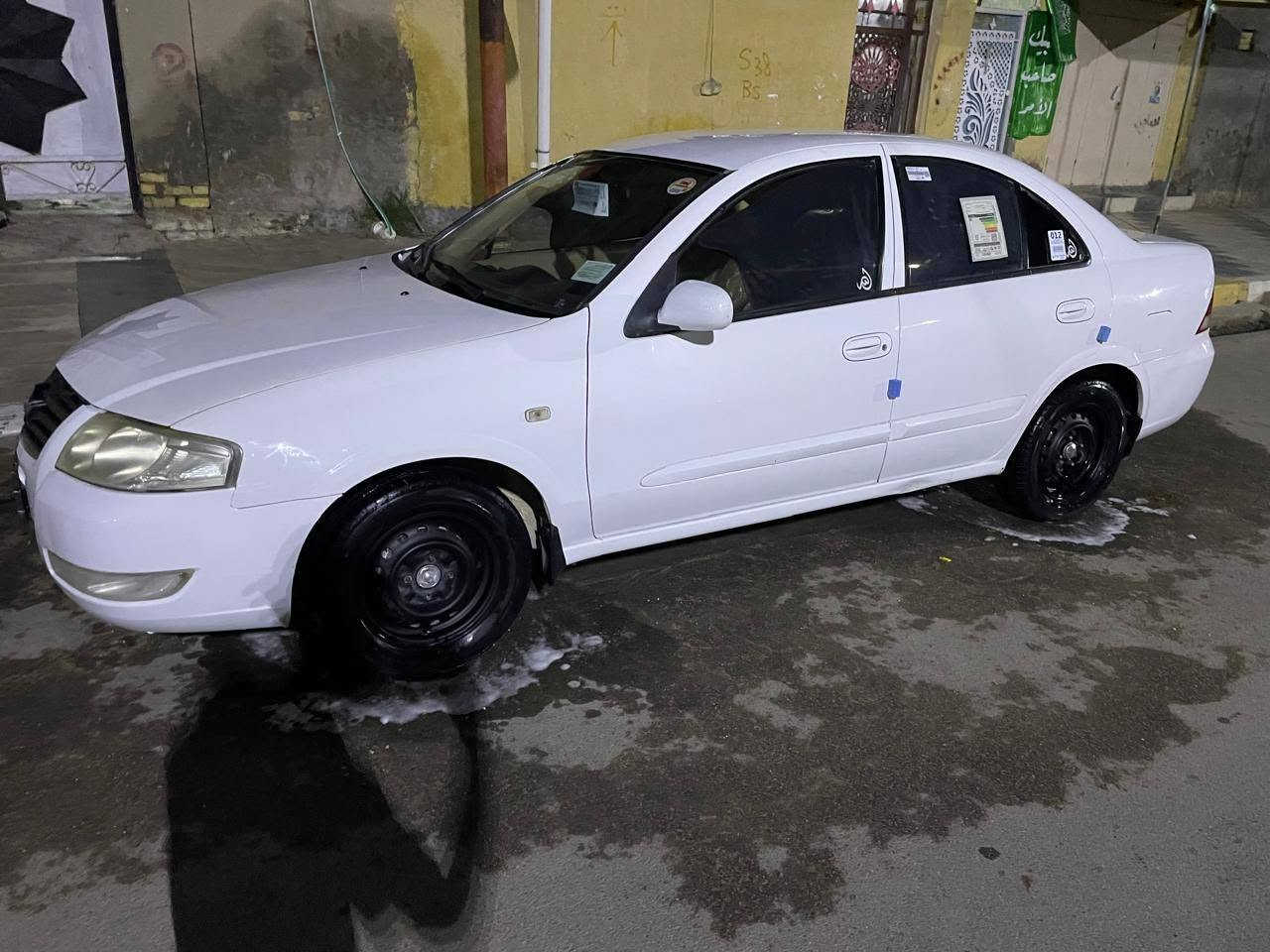 نيسان صني 2009
مكفوله ما عدا شبرين صبغ 

مكينه جديده 

تبريد 

حداديه 

تخم تاير

رقم نجف  دولي باسمي 

92 وبيها مجال 

***********
