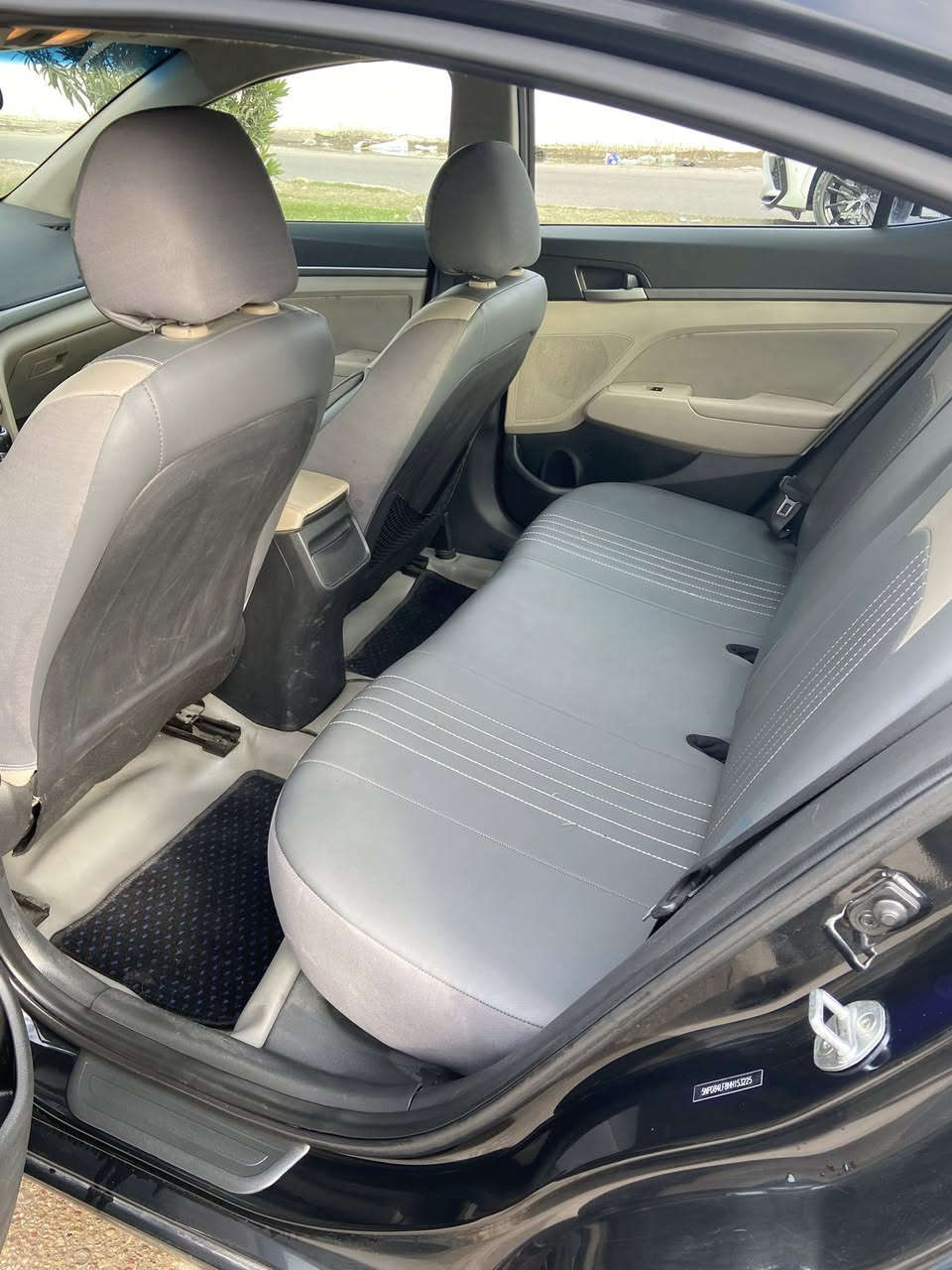 سلام عليكم للبيع النترا 2017 وارد أمريكي
السيآره فول مواصفات بصمه تشغيل بصمة أبواب فتحه كشنات اماميه تدفئة وكشن السايق كهرباء رادار نقط عمياء شاشه كأمره خلفيه حادثها موضح بالصور ربع البنيد وشويه جوه قبق البانزين ومصبوغه على كدها ماشيه 116 الف ميل رقم اربيل بأسمي السياره 125 وبيها مجال  مكاني بغداد حي الحسين او الدوره ***********
