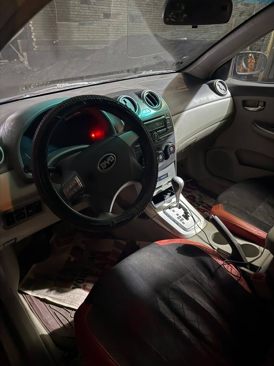 سلام عليكم

BYD 2016

السياره فول
بصمه
فتحه
بيها طخه بسيطه كلش والسياره احلى من الصور 

( مال جناي) 

سعرها 70 ورقه وبيها مجال بسيط

وهذا رقم صاحبها (***********)

السياره بيع فقط بدون مراوس
