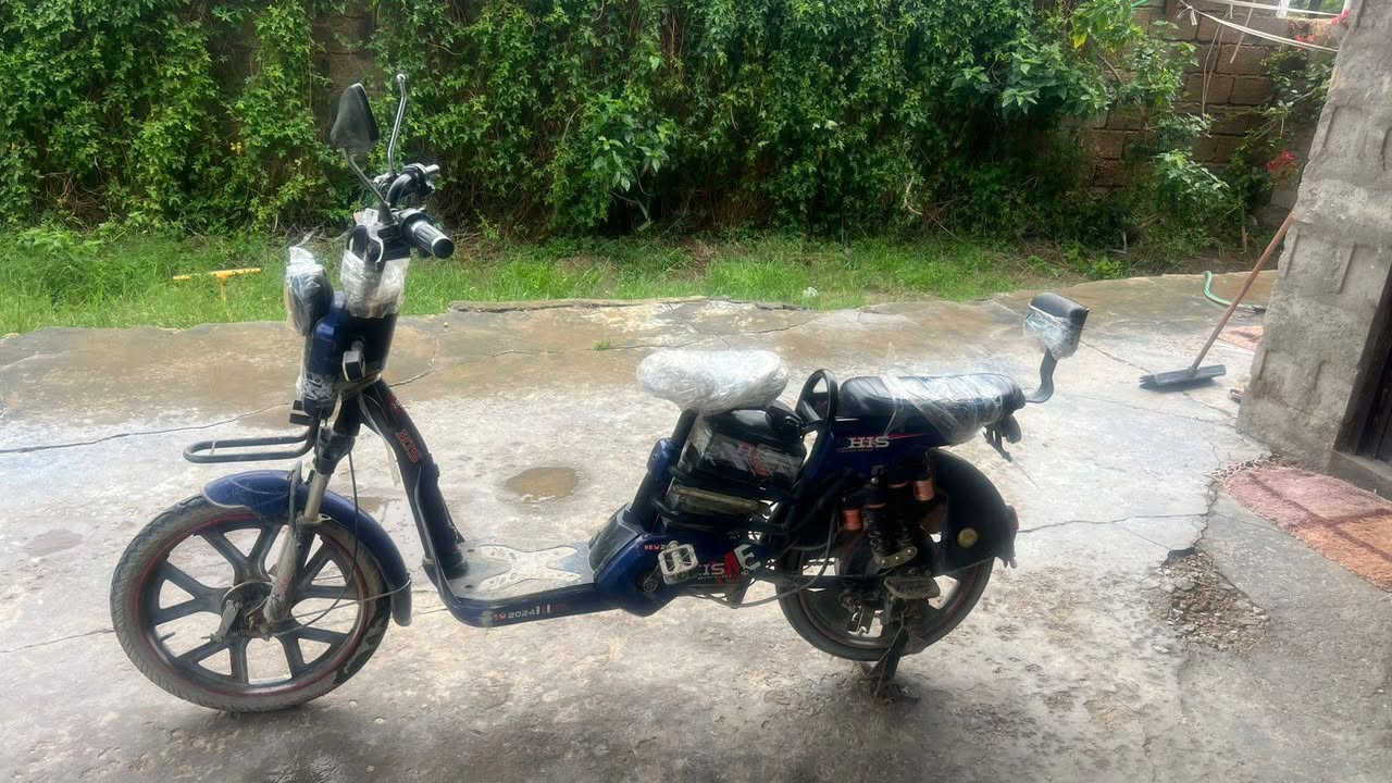 ماطور شحن للبيع
🔹 الحجم: 20
🔹 الموديل: 2024
🔹 السرعة: 100
🔹 بيه نواقص قليلة
🔹 يشتغل تمام
💰 السعر: 200 وبيه مجال
📞 للتواصل: على الخاص


**إذا كنت صاحب هذا الإعلان وتريد حذفه لأي سبب، رجاءا أرسل رسالة إلى الدعم الفني**