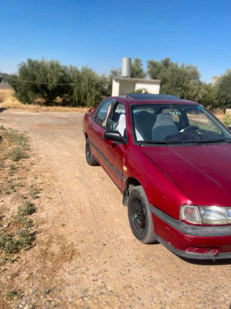 السلام عليكم
نيسان برايمره للبيع أو مراوس حسب القناعه 
رقم دولي صلاح الدين شرط التحويل 
تاير 4 جديد 
صدر نص عمر 
كير أو محرك شرط 
السياره حيل حلوه ونشطه أو قطاره مال بانزين 
السعر 35 $ وبيها مجال 
***********
