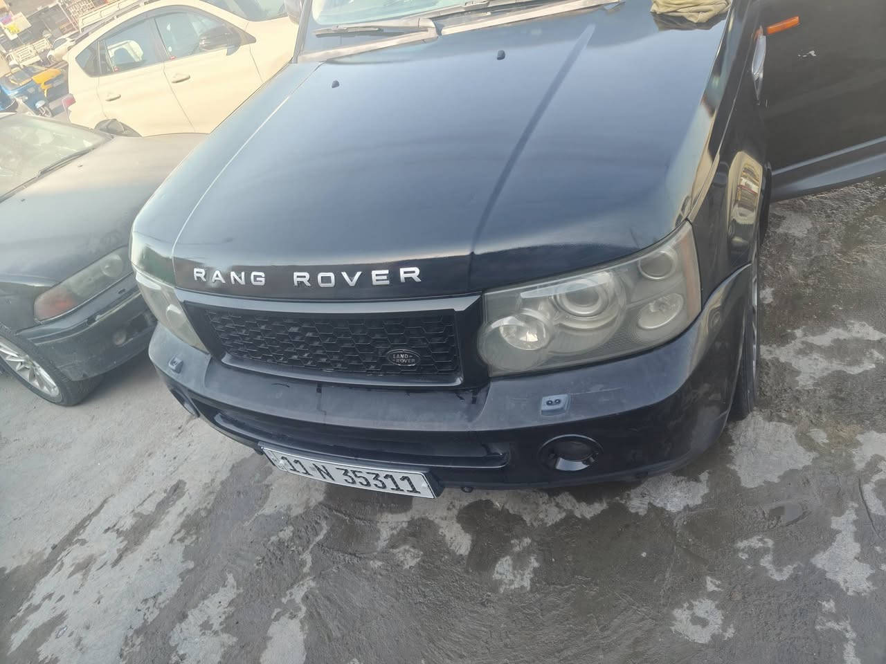 السلام عليكم رانج موديل 2006 رقم بغداد بسمي سياره بلاديه لا صبغ ولا ضربه مكفوله  مكينه بيه فيفتي 3000مال بطه سعر 85 بيه مجال بسيط اي ستفسار اتصل ***********
