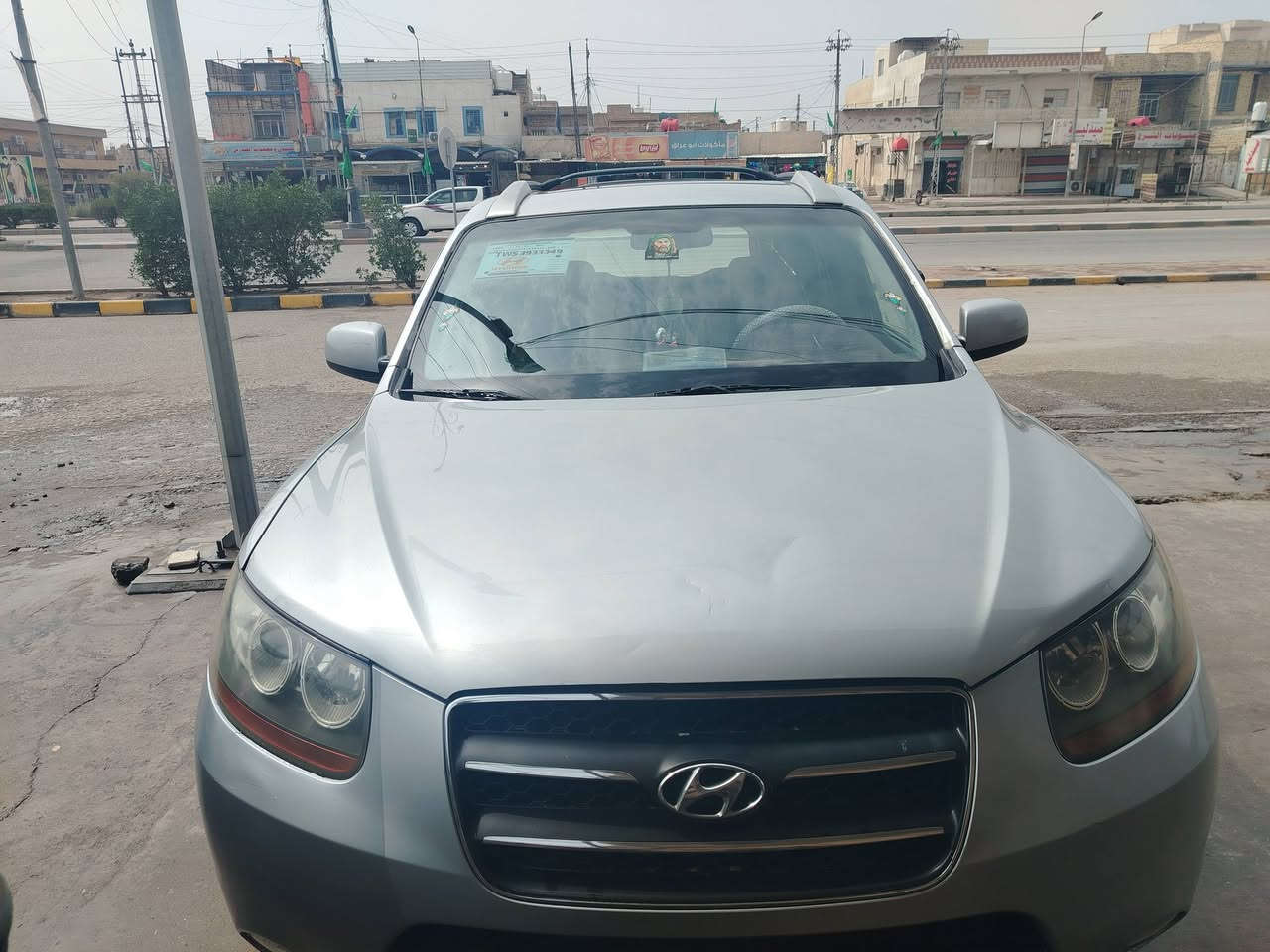 السلام عليكم سنتافي أدوات ١٢ كصت جنطه مشتغله بيدي حداديه امامي وخلفي جديد طخم تاير جديد تبريد وتتفا وثلاجه تبريد قطعتين ٧راكب لون سلفري شاشه وكامرة خلفيه مكينه كاز  السعر ٦٥ وبيه مجال حك الجيه مكان السيارة عمارة ***********
