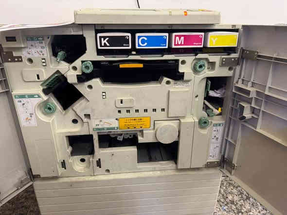 السلام عليكم طابعه ريزو 3010  نظيفه جدا للبيع التفاصيل اتفضل خاص  او اتصل ع الرقم ***********
