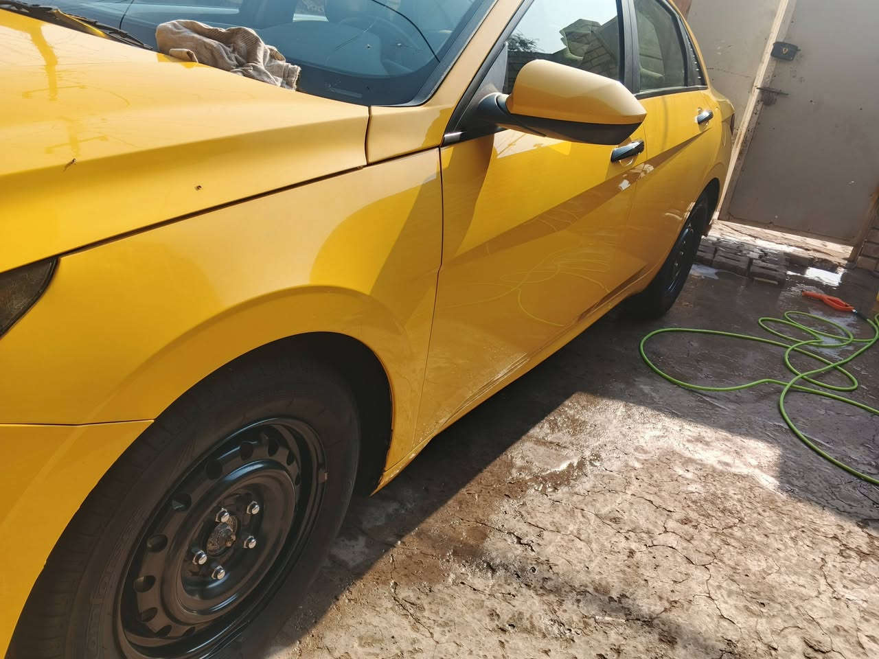 السلام عليكم للبيع النترا موديل 23 صور الحادث بل منشور ماشيه 55 ميل السعر 168وبيه مجال رقم الهاتف ***********
