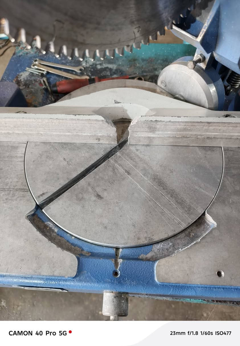 كتر اونجليك المنيوم لل بيع المكان سليمانية يوجد توصيل لعد جميع المحافظات العراق ***********
