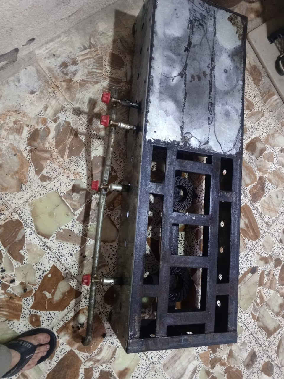 السلام عليكم طباخ للبيع بسعر مناسب الاتصال *********** عمارة, ميسان
