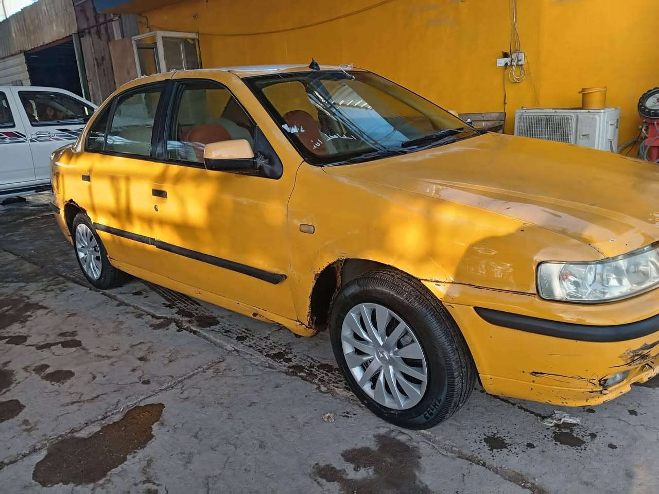 سلام عليكم سمند موديل 11 سياره جاهزه مكينه وكير مصفره هيئة وغرامات مداور رقم جديد بااسم راعيه ***********
اخوان مكلف بالنشر سعر 25وبيه مجال قليل
