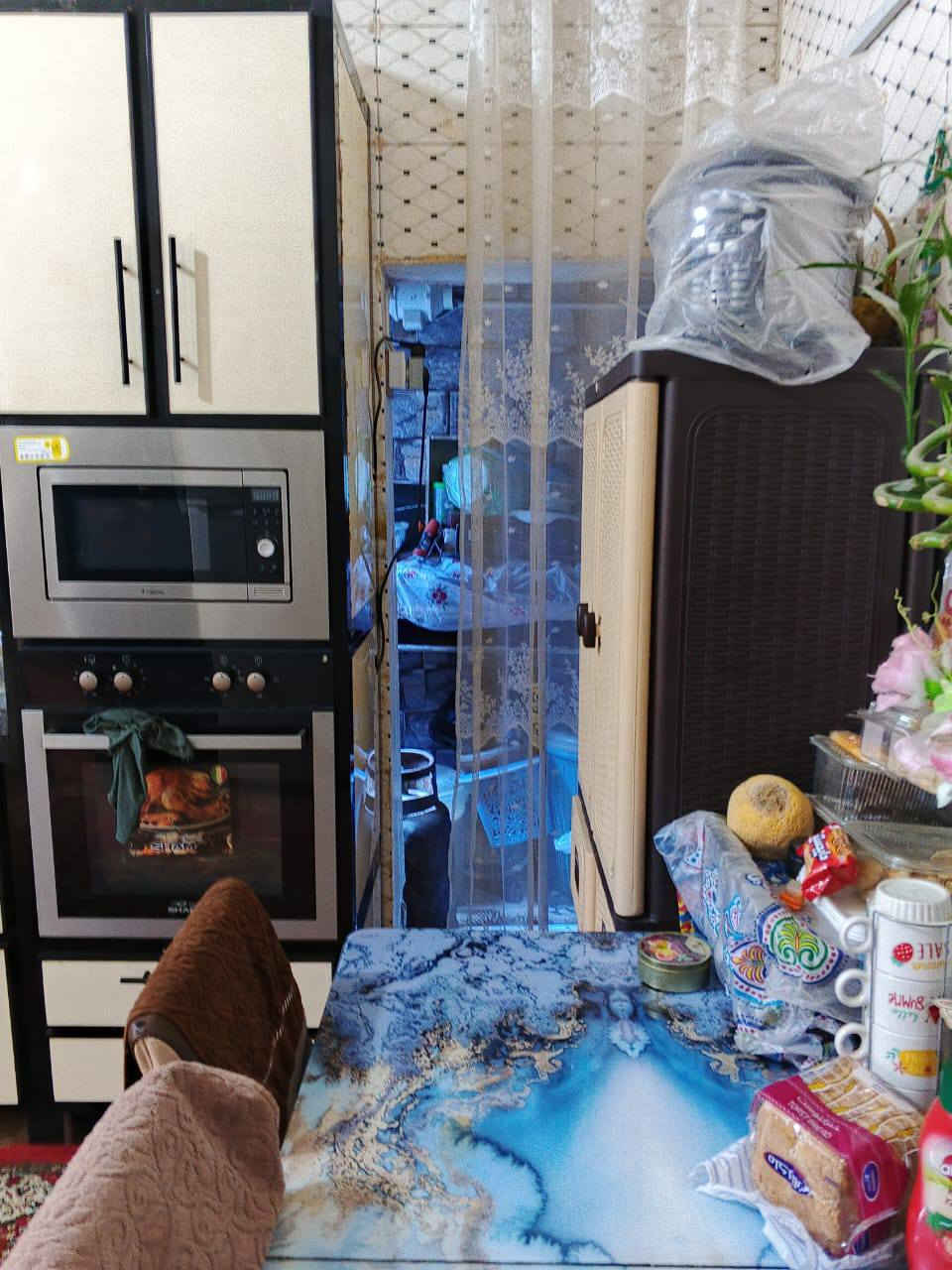 بيت 100 طابقين والطالق الثالث غرفة بحي الفداء شارع ابو لبنان قرب جدا على السريع 
بناء جديد
السعر 170 مع المجال
***********
