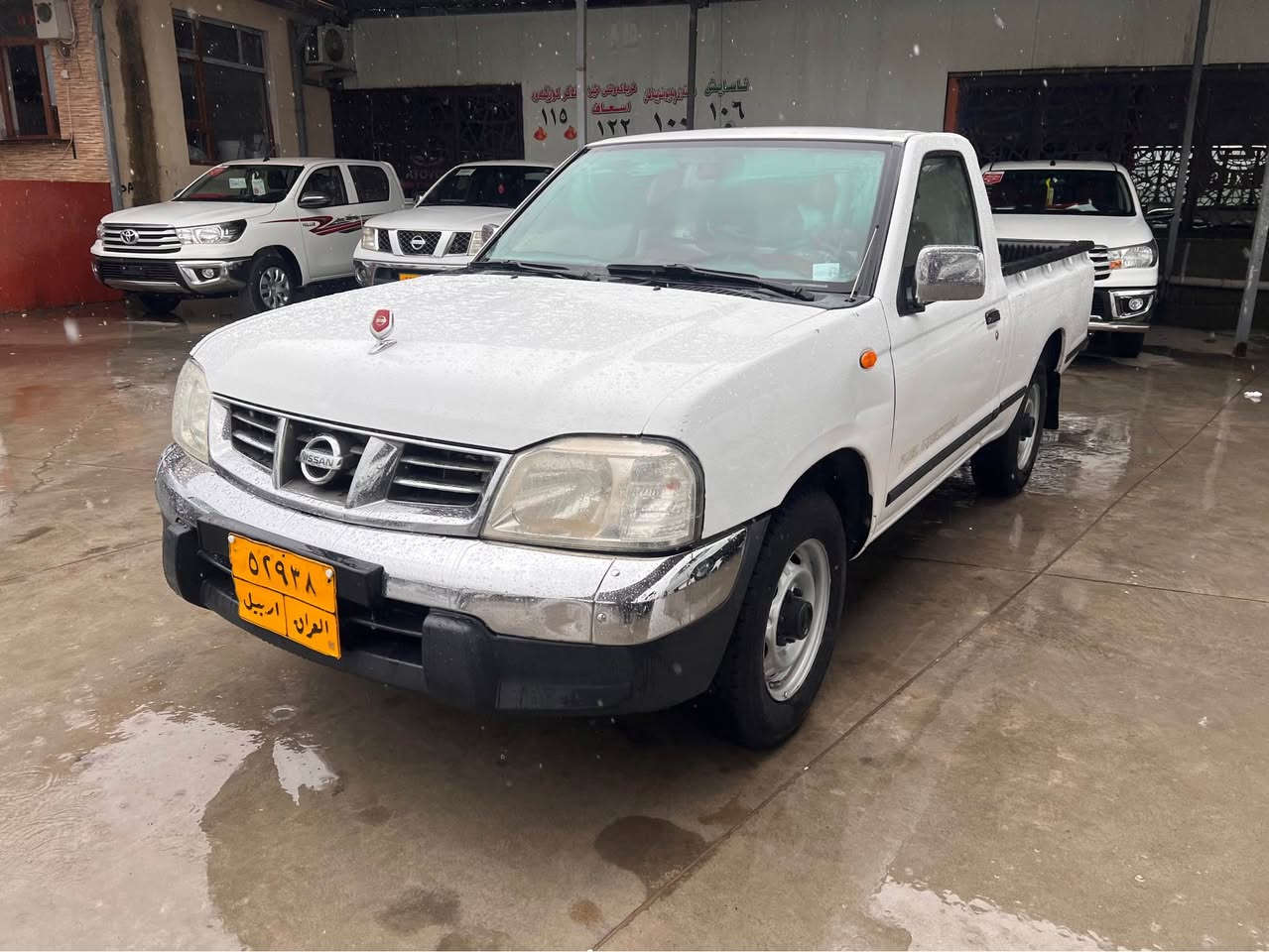 نیسان 2008  بێ بۆیاخ بەس چاڵی هەیە لەگەڵ کەمێک هەڵدان  مەکینەو گێڕو عەکسل بەشەرت سەنەوی بەناو خۆمانەوەیە بەسەرچوە پێش و دوای کەپس شوێن سلیمانی  سعری 90$ وەرەقە و معامەلە *********** السليمانية, العراق
