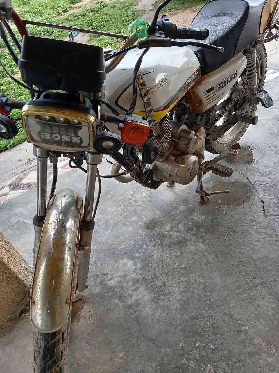 السلام عليكم
للبيع موديل 2020
كامل مكمل بدون نقص كهربائيات وغيرها فقط نقص أوراق


**إذا كنت صاحب هذا الإعلان وتريد حذفه لأي سبب، رجاءا أرسل رسالة إلى الدعم الفني**