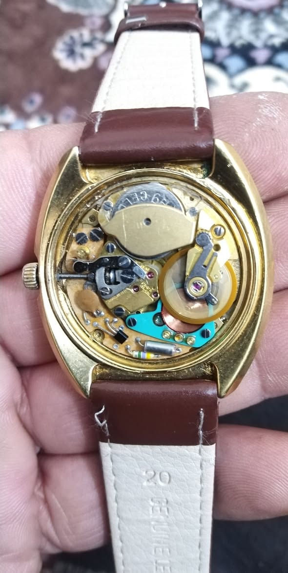 من رخصه المدير المحترم. ساعة GRUEN الكتريك  باتري رقاص شويسريه غنيه عن التعريف قطر 39 في 41 نضافه تامه للبيع  تواصل خاص


**إذا كنت صاحب هذا الإعلان وتريد حذفه لأي سبب، رجاءا أرسل رسالة إلى الدعم الفني**