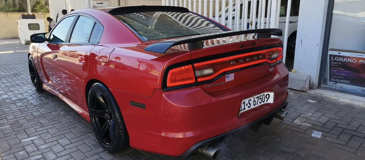 سلام عليكم 

السعر   ١٣٥ بيع مستعجل  وبيها مجال
جارجر موديل 2014 
لون احمر طماطي 🍅
حادث فقط جاملغ باب كلير فقط بدون ضرر البنيد محدث SRT
ولجاملغ الثاني فقط بارد حد اشبر 
ولباقي كفالة 
المواصفات 
1 فتحة 
2 هيترات بالمري 
2 كلاصات حار بارد 
3 كشنات جلد اسود كنتارا SRTتدفئة تبريد 
4 شفتات ستيرن مع، ستيرن كاربون فايبر سعرة 100 دولار مشتري 
5 ويل نجمه اسود اصلي 
6 دمام خلفي 
7 منظومة زنون قوية عالي ناصي اصلي 
8 كزوز موبر اصلي SRT
9 مكينة جديدة صار 10 ايام شادها كارتون شرط وسيارة كاملة من كل النواقص ادامة كاملة من عبوات ومنظومة بانزين وكلشي وحدادية 
+ عيون ونشرة دشبول متغيرة اصلي بالعافية الي ياخذها السيارة كاملة من كل النواحي الله شاهد 
.
***********
