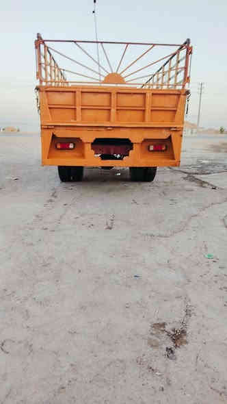 السلام عليكم ابو ردين للبيع موديل 85ارقام انكليزي تحيويل ثاني يوم سيارة بلادية رقم صاحب السياره ***********
