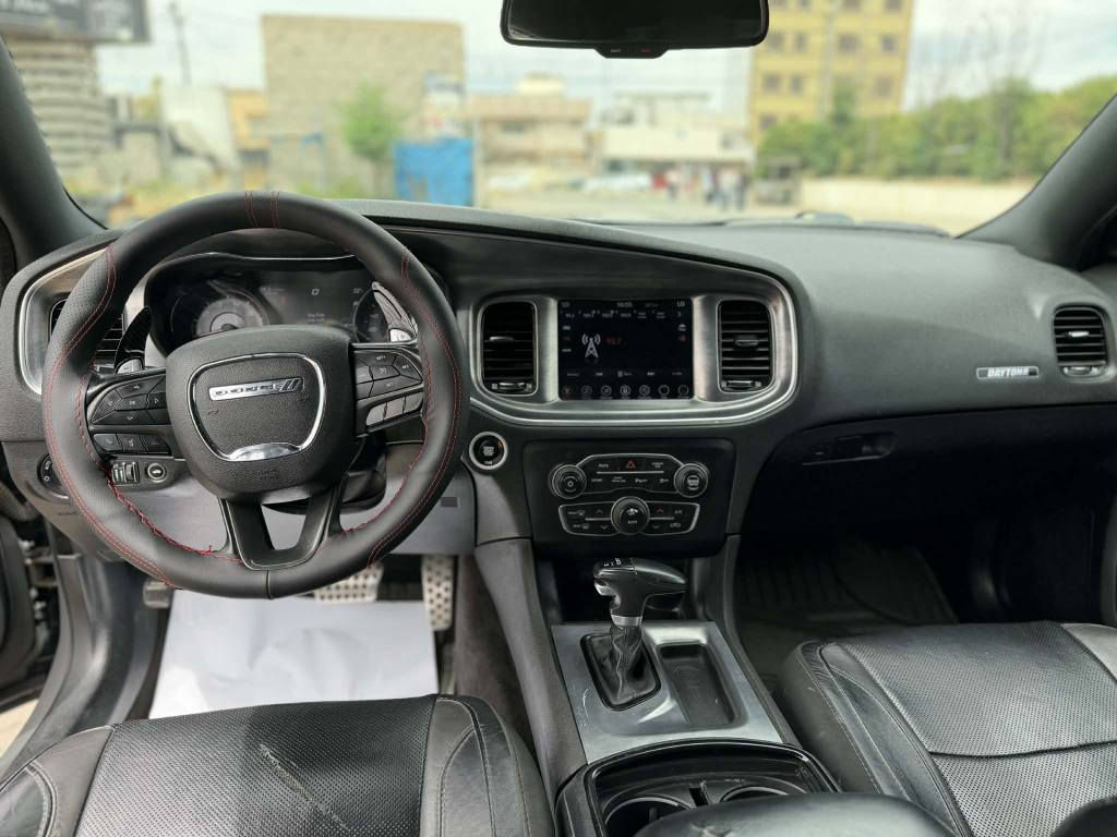 دوج جاجر RT دايتونا 
موديل 2017 
محرك 5700 و كير ممفتوحات بشرط
اربع قطع صبغ بدون ايرباك و دواخل
ماشيه 90 الف مايل
سعرها 178 بيها مجال للطيبين
سنويه جديدة العنوان أربيل 
واتساب؛ ۰۷٥۰۱٤۰٤۷٤۷ أربيل, العراق
