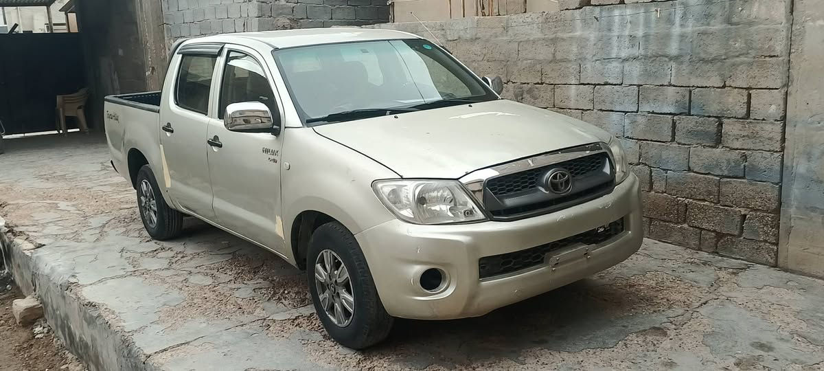 السلام عليكم
متاح بيكم افلاونزه  موديل 2008
اصل كاز محوره بانزين مكينه ثري ار زت مال جمره 2005
رقم اربيل مداور ثاني يوم مصبوغه احزام السياره جاهزه
السعر 100وبيه مجال  
***********
***********
