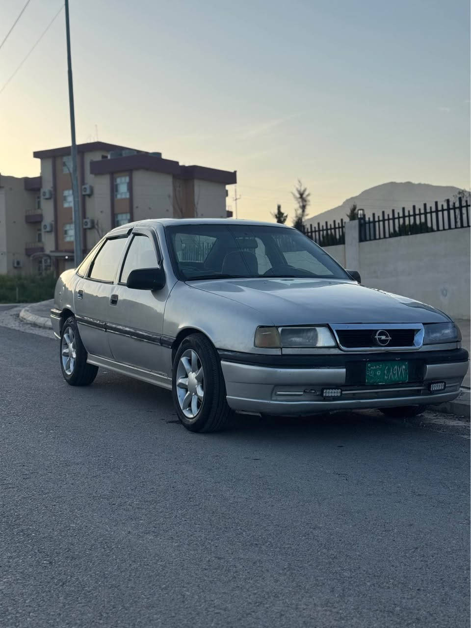 ئۆپڵ ڤیکترا مەکینە ١٨ مۆدیل ٩٣ لێدراوی نیە خایسی زۆر کەمە سەرە دەبڵی بەشەر خایسی نیە و چاکیش نەکراون پشت و پێش بەشەرت ئاڕمە بەڵام سەنەوی بزر بوە وەکالەی لەگەڵە بەڵام بە علوج دەی فرۆشم 20 گەڵاو معامەلە *********** رانية, السليمانية
