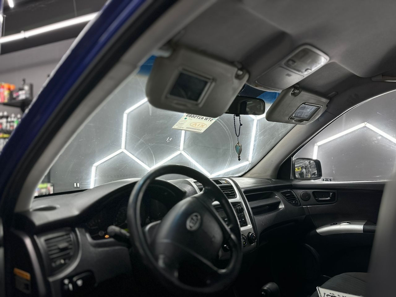 السلام عليكم
 الـنوع: كيا 
الفــئة:سبورتاج 
سعـة المحـرك : 20
سـنة الصـنع .2009
الحـالة : مُمتَــٰـازَة ✅
إستيــراد  : كوريا
المسـافة المقطـوعة   200 ألف 
نـاقل الحـركة : اوتوماتيك
نـوع الوقـود : بنزيــن 
ملاحظه .. كربون موجود و الأصلي
 (السعر 20800🔥)
للإستفســار أگـــثــر ↘️⬇️↙️
رقـم الهـاتف   0919367874


**إذا كنت صاحب هذا الإعلان وتريد حذفه لأي سبب، رجاءا أرسل رسالة إلى الدعم الفني**