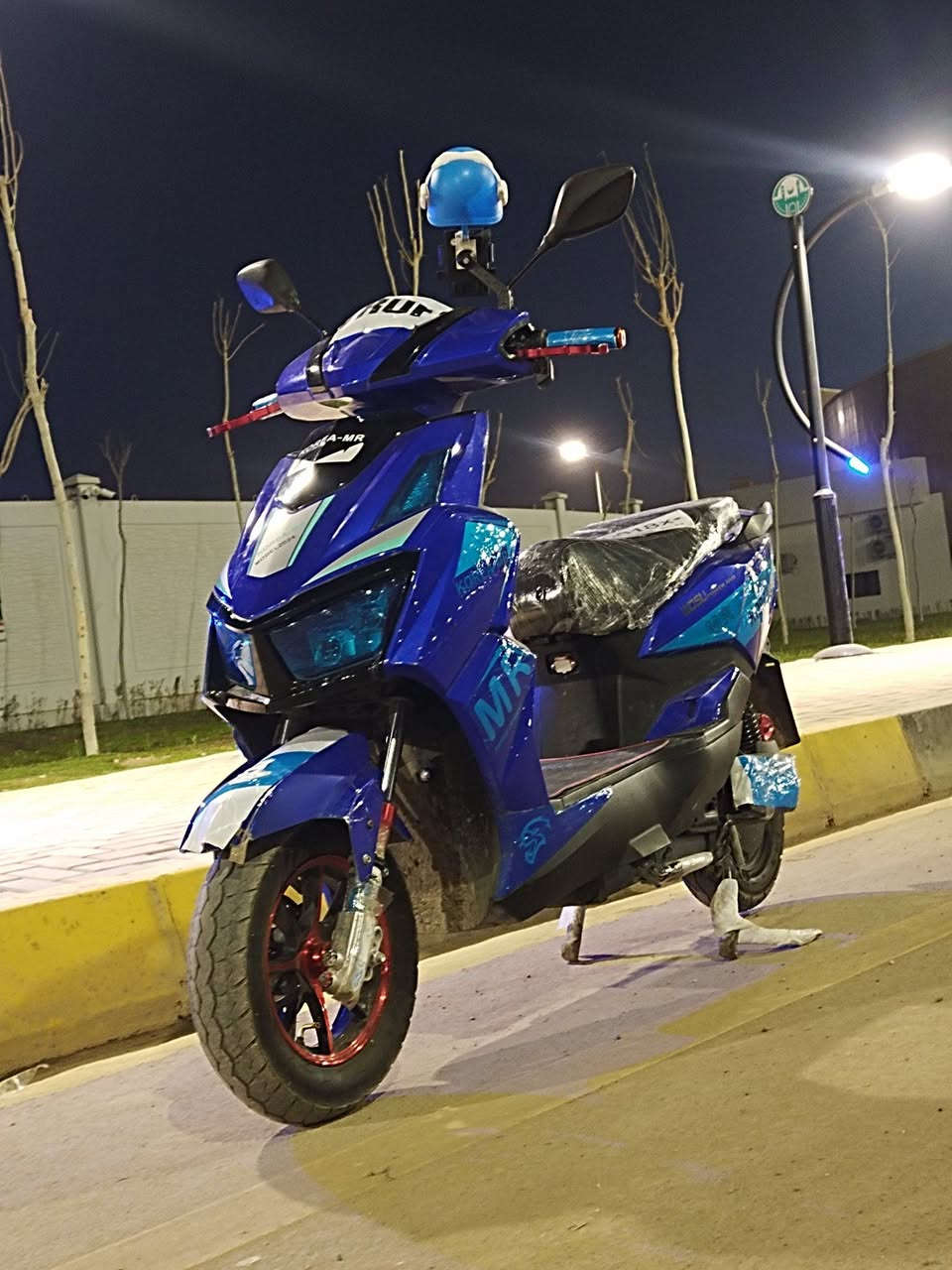 السلام عليكم
دراجة شحن سكنس للبيع
  (6) بطاريات دبل شررررط الفحص وين ما تريد نروح نفحص
ملف (2000W)  نحاس اصلي خالص 🚀🚀🚀
4 سرع بيها سرعه 99
لايتات عالي ناصي اشاير يمين يسار نشرات ليلية
السعر ((((((((500))))))))) بيها مجال قليل حيل
العنوان موصل جانب الايمن شراي تعال خاص


**إذا كنت صاحب هذا الإعلان وتريد حذفه لأي سبب، رجاءا أرسل رسالة إلى الدعم الفني**