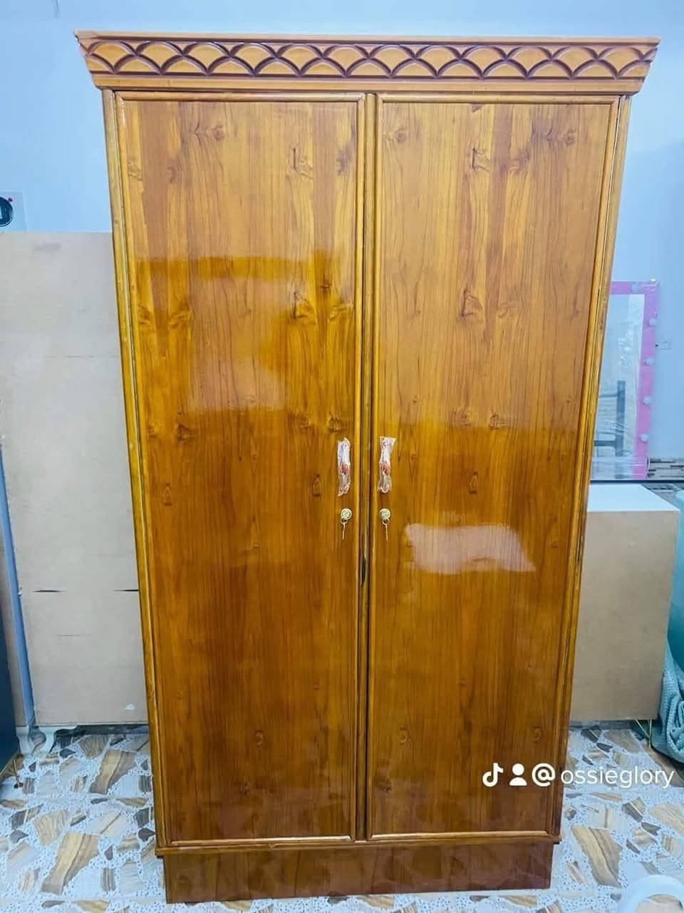 يوجد لدى معمل #العز
انواع #الكناتير و #البوفيات 
ويوجد توصيل بسعر مناسب الى كافه الاقضيه 
#للاستفسار اتصل أو واتس آب ***********
