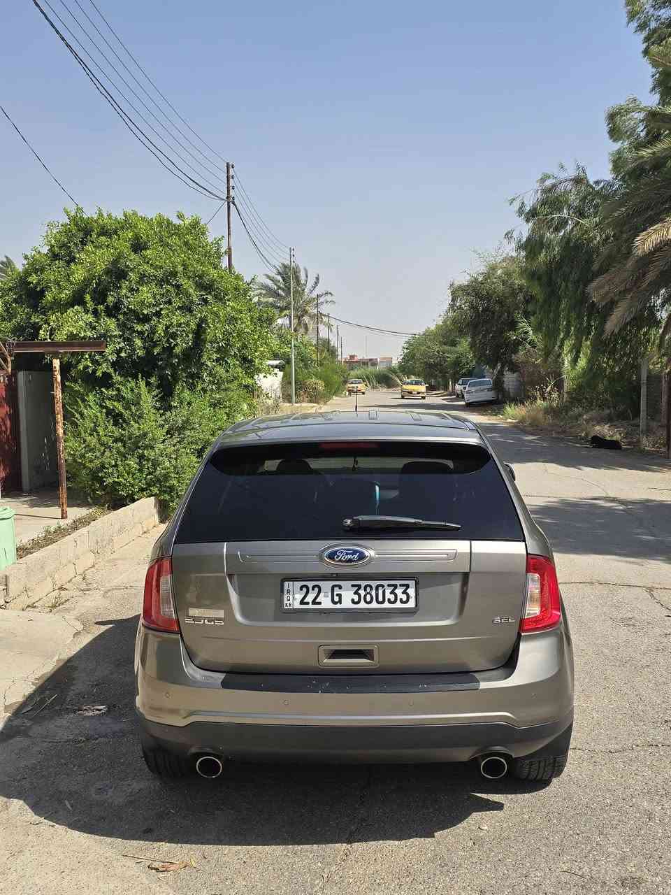 🚗 إعلان بيع سيارة: فورد إيدج امريكي
​ 
ملاحضه (السيارة كلين تايتل بدون ضربه)

​تفاصيل السيارة:
​
​الموديل : 2013

​السنوية: جديد لل 2030

​المحرك:  6 سلندر، حجم المحرك 3.500

​اللون: برونزي 

​🛠️ حالة السيارة والمواصفات:

​الدواخل: نظيفة جداً وبحالة ممتازة.
​التبريد: ثلج، شغال أمامية وخلفية 

​شرط تحويل: تحويل او وكاله ثاني يوم 

​مواصفات أخرى: تحكم ستيرن، كاميرا خلفية، حساسات، كلمه مرور قفل خاص بك

​مكان السيارة: ديالى خانقين
​للتواصل والاستفسار: ***********
