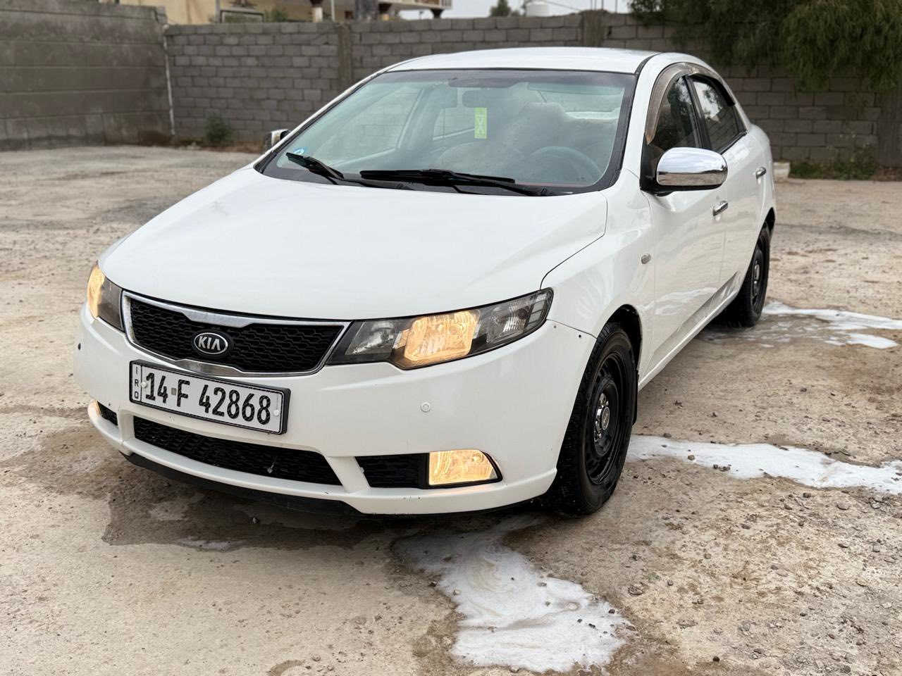 السلام عليكم
***********

السعر 82وبيها مجال 

كيا فورتي موديل 2010 خليجي 

  رش حزام فقط ب ولباقي كفالة عامة ،رقم بصرة أنكليزي بسمي تحويل ثاني يوم سيارة جاهزة مكينة كيرجدد تبريد حدادية جاهزة أي نقص مابيها

عنوان ناصرية,//
